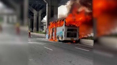 Fire engulfs Thai bus on a school trip to Bangkok