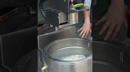 Popular Noodle Making Machine. #Shorts #tools #machine #streetfood #noodles #alatdapur #food