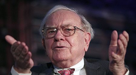 Warren Buffett's death plan dodges taxes and will make his kids 'philanthropic titans,' says wealth inequality guru