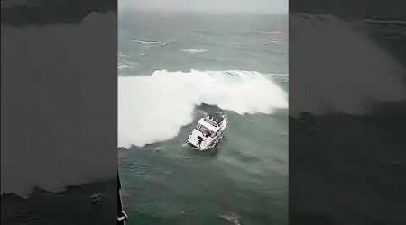 Yacht gets destroyed by a MASSIVE Rogue Wave#epic#shortsfeed