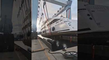 #travallift #megayachts #subscribe #yacht #drydock #sea #travel #subscribe