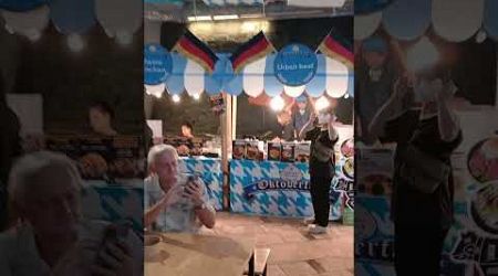 Oktoberfest vor dem Central festival Pattaya Thailand