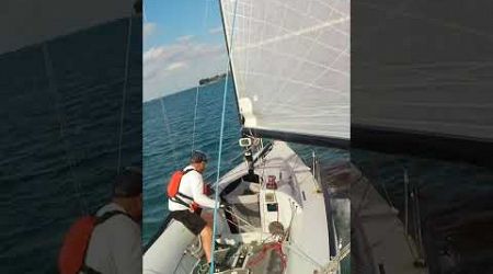 Shorthanded spinnaker drop (Viper 830 sailboat)