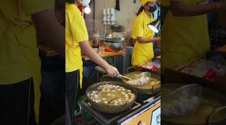 Handmade Meatball in Tamarind Sauce | Thai Food | Thailand