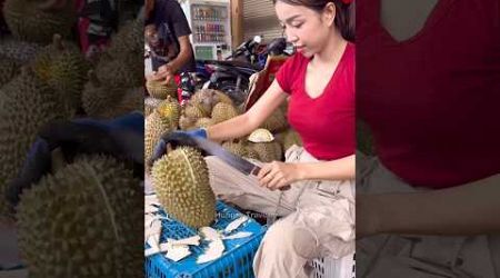 Hardworking Cute Girls Cutting Durian in Bangkok -Thai Street Food