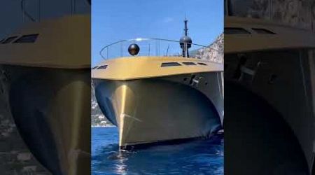 Encounter with M/Y Khalila #superyacht #billionaire #O2H2O #yachting #oneofakind