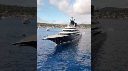 122M KISMET Yacht cost €3,000,000 to charter 