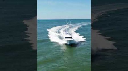 64’ Spencer Making Waves #sportfish #luxuryboat #yacht #customyacht