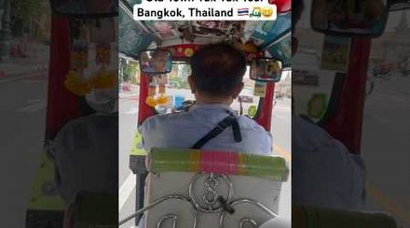 Old Town Tuk Tuk Tour (Bangkok, Thailand) #นั่งรถตุ๊กๆ #ทัวร์พระบรมมหาราชวัง #วัดพระแก้ว