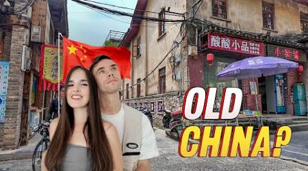 Foreigners FIRST time in OLD China 