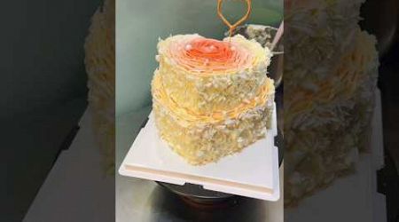 Double layer cake piling imported animal cream cake baking training popular cake recommendation