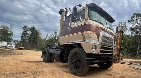 Detroit Diesel Runaway 671 International Cab Over Back On The Road