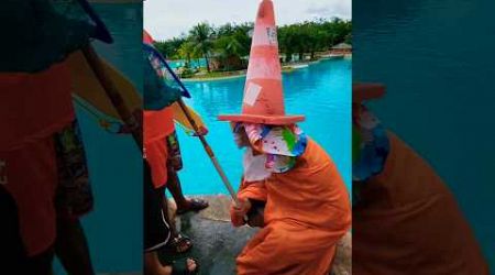 Crawly Gnome in Water Park 