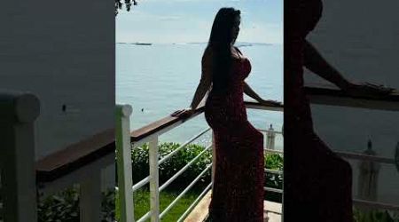 dusit thani pattaya #shorts #youtubeshorts #pratikasood #viralvideo #viralshorts #fashion #song