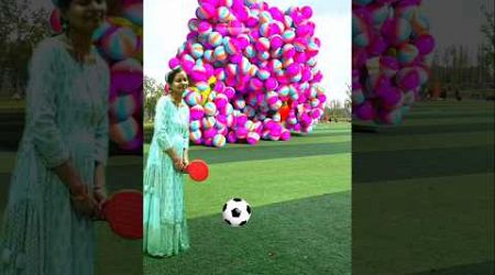 The mascot vibrato assistant placed onthe football field is popular #bollywood​​ #newsong​​ #music​​