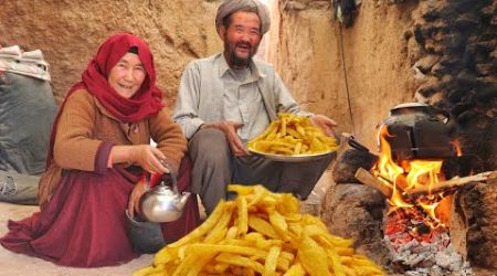 Lovely Couple&#39;s Lifestyle in the Cave &quot;Delicious Potato Recipe&quot;Village life Afghanistan