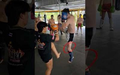 When they try to be all fancy with a Superman punch… #thailand #thaifighter #mma #thaifight #phuket