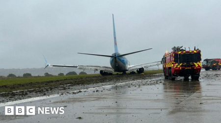 Plane left runway due to bearing failure - report