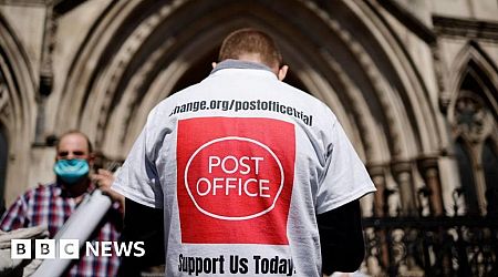 Ministers explore handing Post Office to sub-postmasters