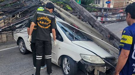 Car crash topples 10 power poles in Bangkok