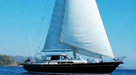 Maxi 88 &quot;Southern Cross&quot; - Immaculately maintained transoceanic cutter-rigged yacht