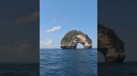 Driving a boat in Nusa Penida, Bali #nusapenida #bali #nusa #boat #yacht