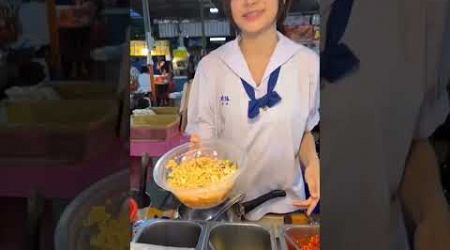 14 Year Old Yum Zaab Girl #bangkok #streetfood #yummyfood #youtubeshorts #food #foodie