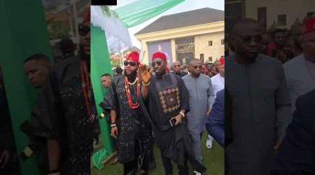 Nigerian Business Men,Obi Cubana and E money attend Senator ifeany Ubah&#39;s Burial in grand style.