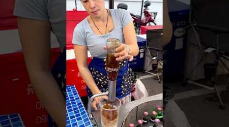 How to Make Slushy Coca-Cola | Bangkok&#39;s street drink culture