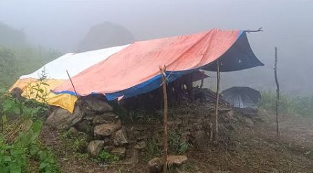 Very Beautiful And Relaxing Nepali Mountain Village Lifestyle in Rainy Time | Shepherd Food Cooking