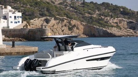 Rio Yachts Daytona 35 - almost new boat with warranty and only 300 engine hours