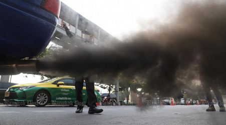 Polluting trucks to be banned from 9 Bangkok districts