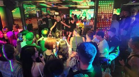 Bangkok’s Iconic Gay Bar: DJ Station – Cabaret Shows, Dance Contests &amp; Tips for Visitors