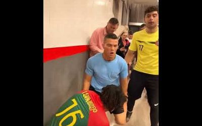 Cristiano Ronaldo passes out next to ishowspeed! #cristianoronaldo #ishowspeed #reallygood #popular