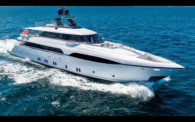 $8.9 Million Superyacht Tour : 2015 Moonen 121ft