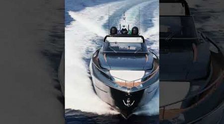 Luxury Yachts - Riva 76&#39; Bahamas Super, savour the moment aboard - Ferretti Group