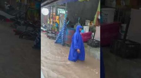 torrential rains in Koh samui #kohsamui #kosamui #storm #thailand #thailand = #kosamui #rain