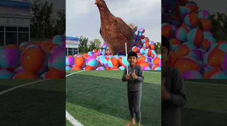 The mascot vibrato assistant placed on the football field is popular co-produced new creative 