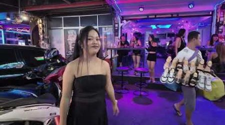 Discovering Pattaya’s Night Scene: Soi 6 and Beyond