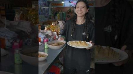 BANGKOK’S Craziest Gravy Noodles 