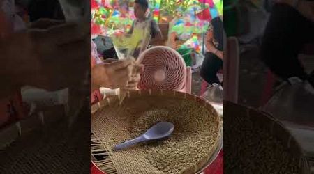 Sunflower seeds cooking #trending #thaifoodie #viralvideo #streetfood #thaifood #Thailand