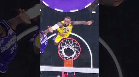 LeBron James&#39; INSANE chase down block and score #lakers