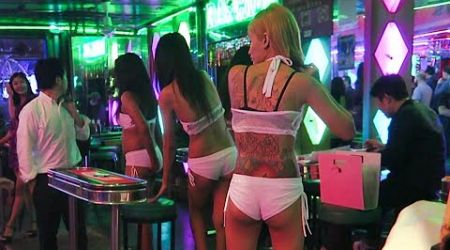 Bangkok Uncut with Original Audio! Soi Cowboy Dec 2017