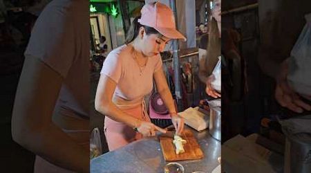 The Most Popular Roti Lady In Bangkok Puy Roti Lady #puyrotilady #shorts