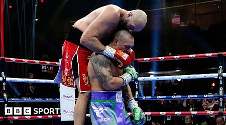 Usyk's narrow win over Fury in pictures