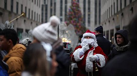 Santa Claus global flight to deliver presents underway