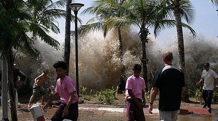 Comissão Europeia presta homenagem a vítimas de tsunami no Índico há 20 anos