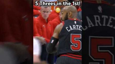 Jevon Carter can’t miss from 3 for the Bulls! 