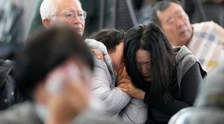 South Korea mourns as investigators probe cause of deadly plane crash