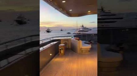 Dan Bilzerian shares yacht pool